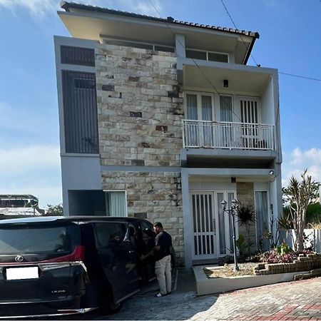 Casa Rani Batu Malang Villa Kültér fotó